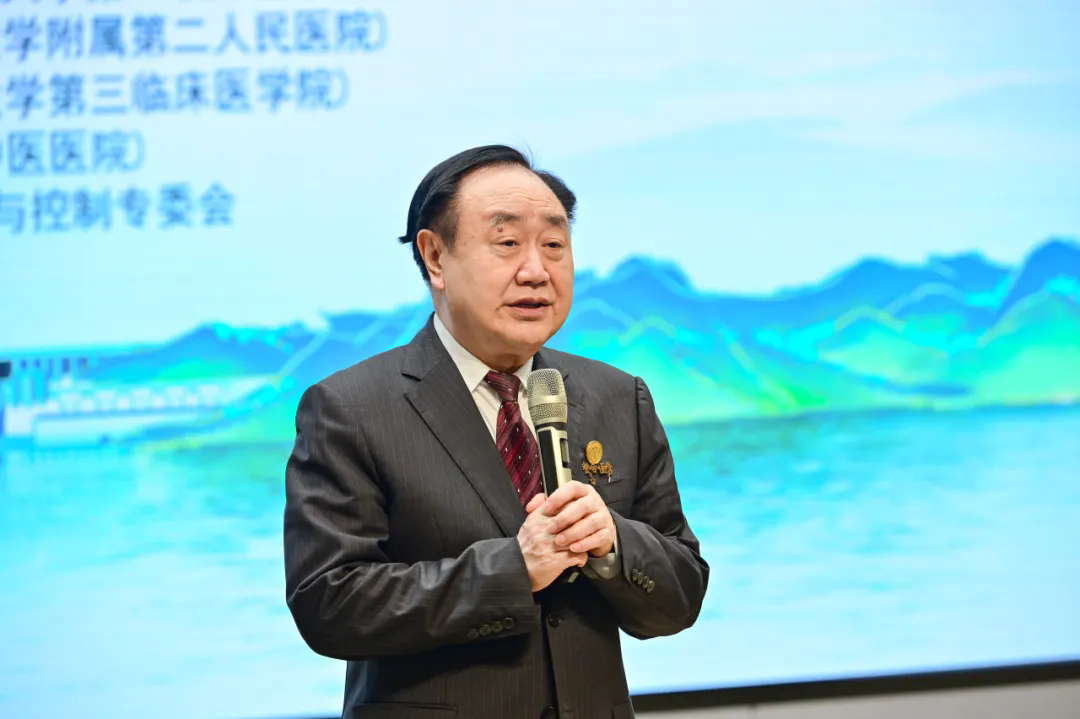 1744939938383919.png 3.webp.png