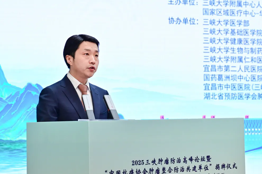 1744939994724994.png 5.webp.png